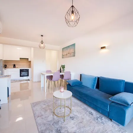 Apartment Romanca