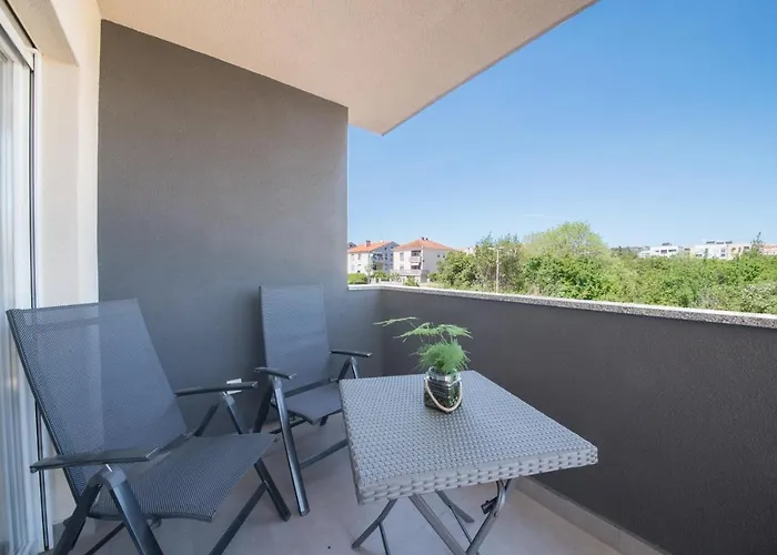 Romanca Apartmán *
