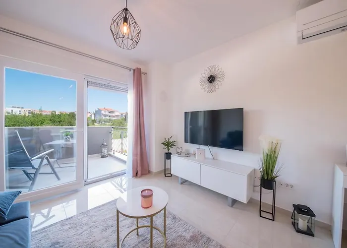 Romanca Apartmán *